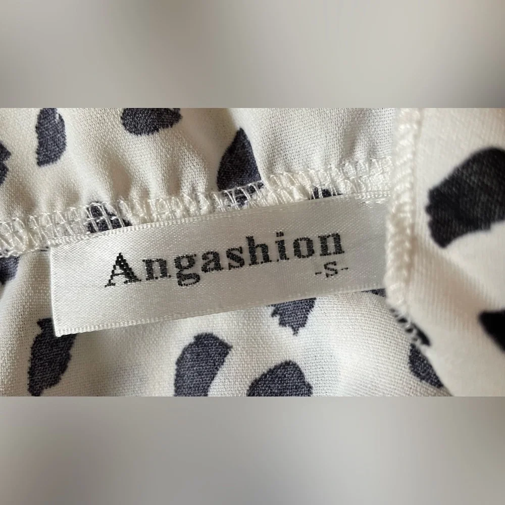 Angashion black and white tunic with peplum - Picture 6 of 8
